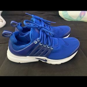Nike boys presto blue size 5